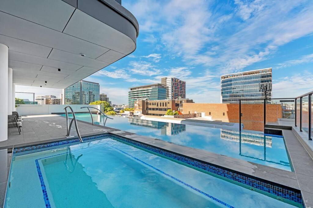 Great Located Unit/Private Balcony, Pool,Gym,Parking Lägenhet Brisbane Exteriör bild