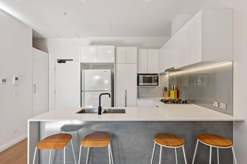 Great Located Unit/Private Balcony, Pool,Gym,Parking Lägenhet Brisbane Exteriör bild