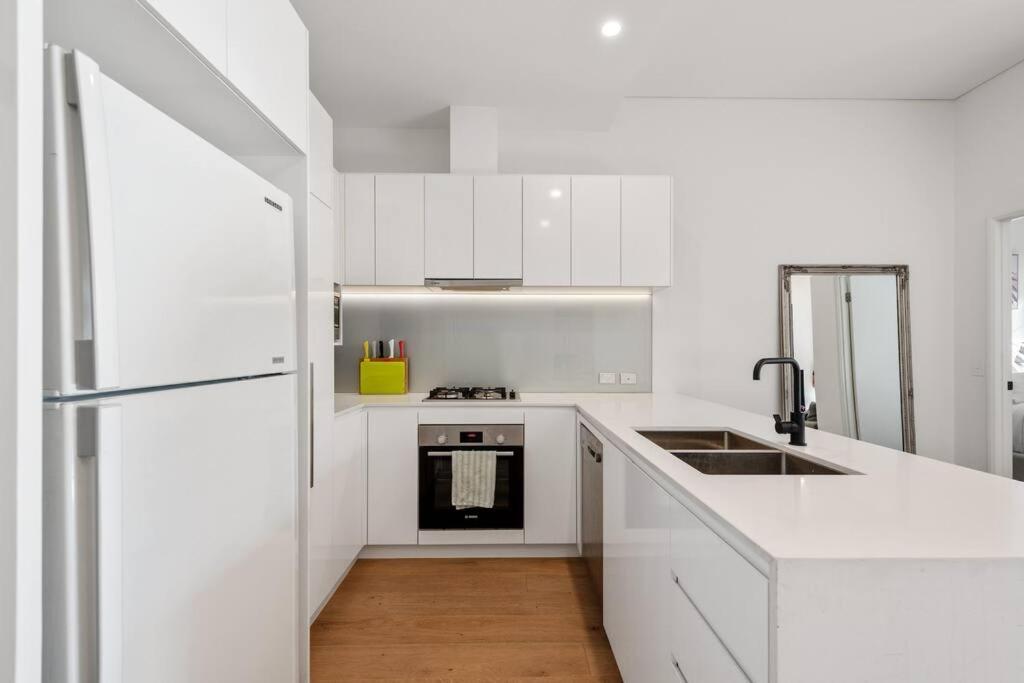 Great Located Unit/Private Balcony, Pool,Gym,Parking Lägenhet Brisbane Exteriör bild