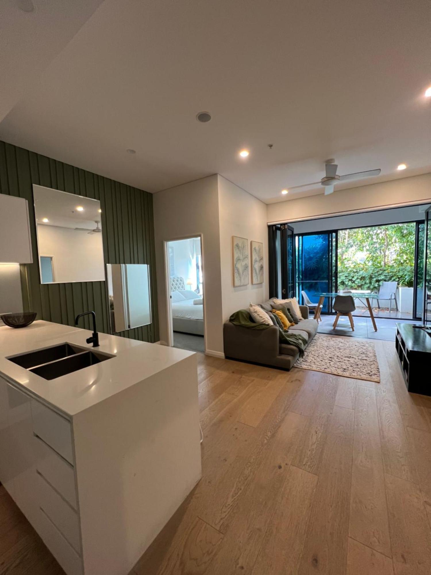 Great Located Unit/Private Balcony, Pool,Gym,Parking Lägenhet Brisbane Exteriör bild